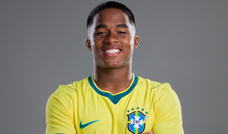 Qual é o perfume do Endrick? Nem Boticário, nem Granado: o jogador da Seleção tem 'cheiro de homem' com a fragrância nacional amadeirada da qual é embaixador.