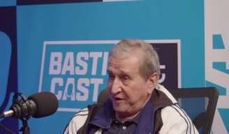'Respira por aparelhos': técnico do Brasil na Copa de 94, Carlos Alberto Parreira, de 83 anos, está internado na UTI; ex-treinador tem diagnóstico de linfoma de Hodgkin desde 2023.