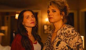 Segundo a psicologia, Pilar morre de inveja de Adriana, personagens da novela 'Quem ama cuida'.