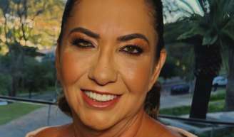 Margareth Serrão, mãe de Virginia Fonseca, escreve 'seleção' de forma errada: 'celeção'.