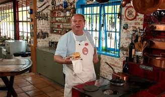 Dei adeus ao iFood depois que aprendi esse hambúrguer no pão francês com Érick Jacquin, do 'MasterChef Brasil': é simples e cabe na dieta.