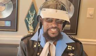 Qual era a fortuna de Victor Willis, do Village People? Morte do cantor de 74 anos foi revelada pela família: 'doença agressiva'.