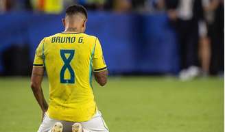 Bruno Guimarães perdeu o pênalti que abriria o placar em favor do Brasil. 