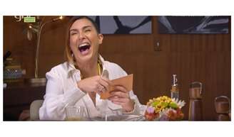 Fernanda Paes Leme faz revelação sobre fetiche em programa de TV.