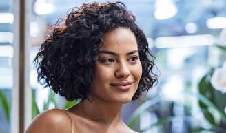 Cabelo curto no Inverno 2026: as duas versões do bob e os 3 tipos de franja que estarão em alta na estação, segundo hairstylist.
