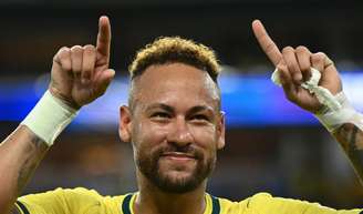 Prédio do Neymar: edifício de luxo elevado em Itapema com 45 andares tem até 6 suítes, área de lazer de 2.700 m² e apartamentos de R$ 52 milhões.