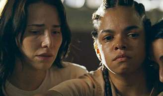Amizade de Adriana, Lyris e Nancy na novela 'Quem ama cuida' fortaleceu após a saída das três da prisão.
