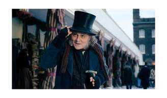 Johnny Depp faz um retorno triunfal a Hollywood: aos 63 anos, ator surge irreconhecível em nova adaptação de livro de 1843 para o cinema.