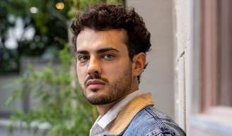 Fernando, vivido por Pedro Alves, é um dos personagens mais inuteis da novela 'Quem ama cuida'.