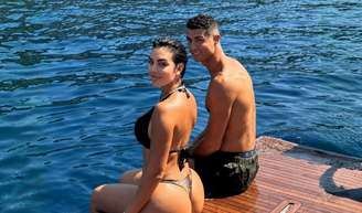 Noiva de Cristiano Ronaldo, Georgina Rodríguez quebra silêncio após críticas sobre corpo e revela reação do jogador: 'Você não vive...'.