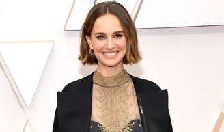 Natalie Portman, aos 45 anos e grávida do terceiro filho: 'Continuo vegana. Tomo muitas vitaminas. Nunca estive tão saudável'.