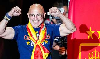 Luis de la Fuente, 65 anos, técnico campeão do Mundo com a Espanha: 'Todas as manhãs, gosto de ‘malhar’ por uma hora; é o meu momento de relaxamento, em que fico pensando apenas nas minhas coisas'.