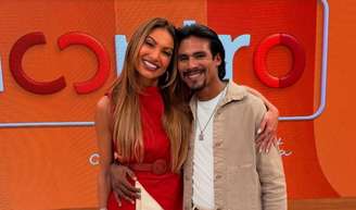 Aos 36 anos, este cantor cearense superou vícios e seis anos em situação de rua ao viralizar com hit de Xand Avião; hoje ele conta sua emocionante história na Globo.