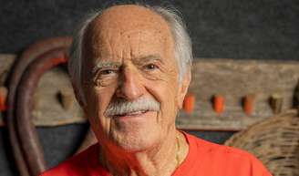 Ary Fontoura, 93 anos, 6 décadas de Globo, cerca de 50 novelas e 30 filmes: 'Evidentemente que a idade, às vezes, pesa. É um cansaçozinho, mas a gente se recupera e volta a fazer. Enquanto a vida é esperança, vamos seguindo'.