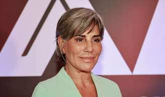 Gloria Pires, 63 anos: 'Eu não me sinto definida pela idade. A idade não determina minha capacidade de desejar, aprender, trabalhar ou começar alguma coisa nova'.