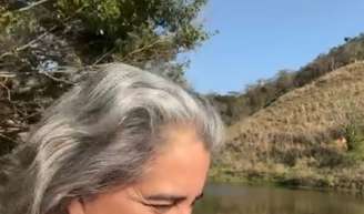 Longe das novelas da Globo há 12 anos, atriz escolheu fazenda para viver cercada pela natureza e Mata Atlântica; incêndio de 7h já devastou 300 mil m² da propriedade, paraíso da artista.