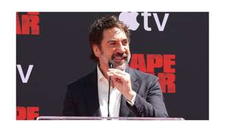 Javier Bardem, aos 57 anos, sobre seus filhos com Penélope Cruz: 'Em nossa casa há algo inegociável: pelo menos um de nós deve estar sempre com eles'.