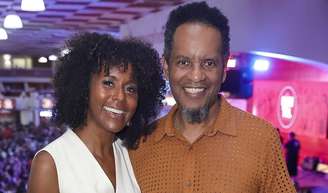 Gravidez de Maju Coutinho: aos 48 anos, jornalista da Globo revela nome do futuro bebê em post com marido, Agostinho Paulo Moura. Saiba significado de Malik.