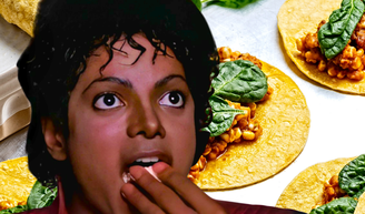 Provei o prato mexicano mais irresistível que Michael Jackson comia durante ‘Thriller’: leva queijo, molho de pimenta e é fácil de fazer em casa.