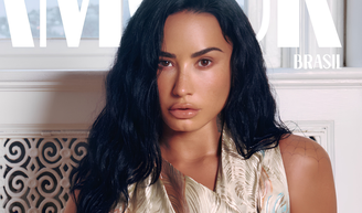 Demi Lovato, aos 34 anos e quase duas décadas e meia de carreira: 'Fiz muita terapia, me consultei com os médicos certos que me ajudaram a encontrar a medicação adequada. Tomei as rédeas da minha vida e coloquei minha saúde mental em primeiro lugar'.