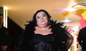 'Muito grosseiro, um absurdo! Nunca tinha passado por isso na minha vida', dispara Rainha Matos após chorar em festa de luxo de Virginia por briga com influenciador; dona de página da web faz apelo às amigos: 'Não postem essa pessoa'.