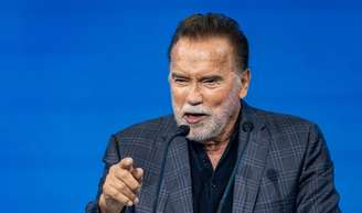 O segredo da força mental de Arnold Schwarzenegger (79 anos) vem de um hábito seguido todas as manhãs: 'Uma vez que você começa a pensar, sua mente entra em conflito consigo mesma'.
