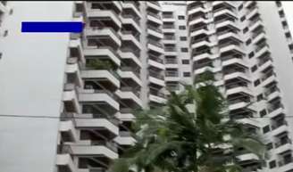 340m², 5 suítes, 4 vagas na garagem, condomínio de R$ 6 mil, IPTU de R$ 19,3 mil e cenário de crime brutal em 2012: à venda há 15 meses, cobertura de 3 andares de R$ 2,8 milhões encalha em SP. 'Cliente ligou chorando'.
