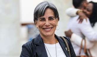 Gloria Pires na Justiça: após 4 anos de processo, atriz paga dívida à ex-cozinheira; antiga colaboradora pediu mais de R$ 696.500 mil, mas vai receber só 30,86%. Entenda!.