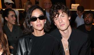 Shawn Mendes abre o jogo sobre romance com Bruna Marquezine e cita 'ajuda' fundamental da atriz e nova fase: 'Realmente abriu meu coração'.