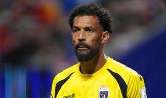 'Perdi minha paz e tranquilidade. Não tenho mais privacidade', diz Vozinha, goleiro histórico de Cabo Verde na Copa do Mundo de 2026.