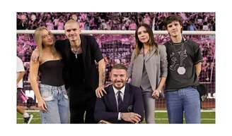 A lição com a qual David Beckham educou seus filhos: 'Você nunca vai vê-los entrar em uma sala sem deixar uma mulher passar primeiro'.