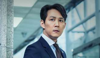 O melhor dorama da Netflix para quem gosta de política: essa série com Lee Jung-jae e Shin Min-a, lançada em 2019, é irretocável.