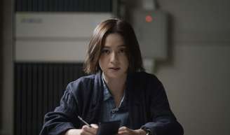 6 episódios, um homem enigmático e tragédias: esqueça tudo o que vai fazer neste fim de semana e assista ao novo dorama da Netflix.