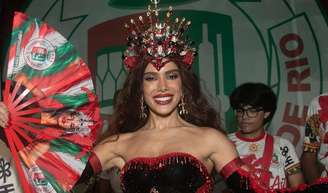 Rainha de bateria da Grande Rio, Anitta entrega principal desafio aos 33 anos. 'Tenho que me preparar melhor, mas eu não tenho tempo'.