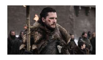 'Ainda acho que existe uma chance...': 15 anos após estreia em 'Game of Thrones', Kit Harington está reconsiderando seu retorno ao universo criado por George R.R. Martin.