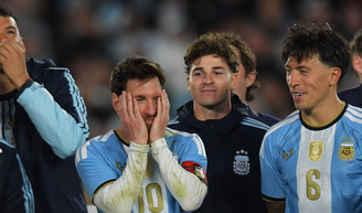 Três de fora do último tango de Messi: quem são os jogadores campeões pela Argentina que não foram à despedida do craque de 39 anos.