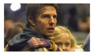 É sabido que Tom Cruise faz qualquer coisa por um filme. Se precisa aprender a dirigir qualquer tipo de veículo, ele faz quantas aulas forem necessárias.