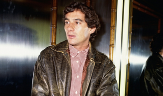 Encontrei na Zara a jaqueta de couro preta inspirada na que Ayrton Senna usava nos anos 1990: item é destaque da coleção em homenagem ao piloto de F1.