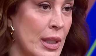 Claudia Raia revelou que foi presa no passado na Argentina.