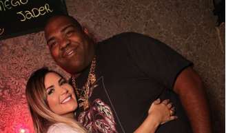 Nego Jader e Deolane Bezerra.