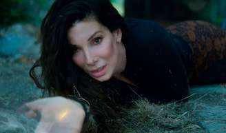 Aos 62 anos, Sandra Bullock, duas vezes vencedora do Oscar, prova que está longe de se aposentar de Hollywood.