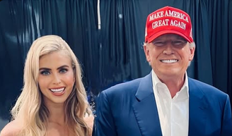 Katie Zacharia é apoiadora de Donald Trump e tem fotos ao lado do presidente em suas redes sociais
