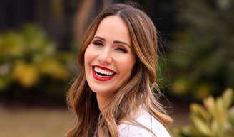 Fernanda Pontes, aos 43 anos, se reinvensta no programa 'Tudo Delas', na Globo Internacional.