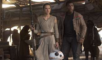 Ben Affleck revela que foi convidado para dirigir "Star Wars: O Despertar da Força", o sétimo filme da lendária saga que marcou seu grande retorno aos cinemas em 2015.
