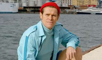 Willem Dafoe, aos 71 anos, sobre a felicidade de lavar a louça e cuidar dos animais de sua fazenda: ‘É possível viver na simplicidade dessas tarefas’.