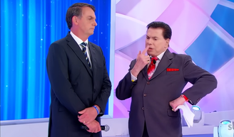'Não pode aprovar. Isso aqui vai virar um faroeste': em 2019, Silvio Santos se opôs a Jair Bolsonaro, hoje preso, sobre política de armamento da população em programa do SBT.