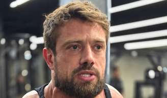Aos 40 anos, Rafael Cardoso abre o jogo sobre vício após internação em clínica e comemora nova fase: 'Estou há 143 dias hoje, limpo, em recuperação, e a minha vida só tem melhorado'.