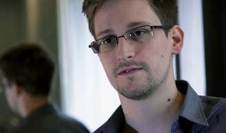 <p>Edward Snowden: acusado de espionagem, roubo e uso indevido de propriedade do governo dos EUA</p>