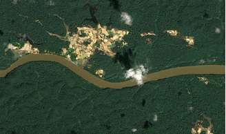 Imagens de satélite indicam desmatamento e mineração em Roraima 
26/08/2019
Distribution Airbus DS/Handout via REUTERS