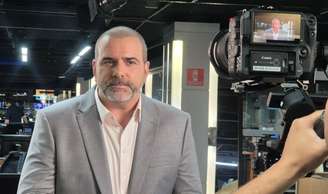 Rodrigo Alvarez gravando chamada para o novo 'Bora Brasil': chegar à média de 1 ponto já será uma vitória